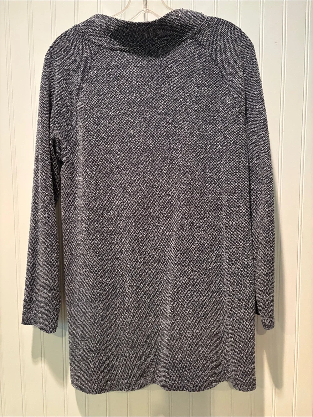T by Talbots Women’s Long Sleeve Knit Tunic with Pockets in Heather Navy Sz M